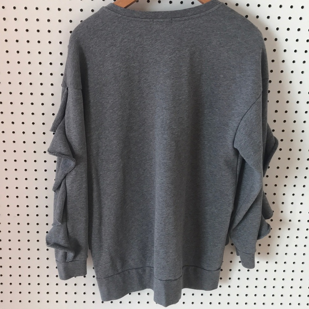 Chelsea28 Ruffle Sweatshirt - Picture 4 of 4